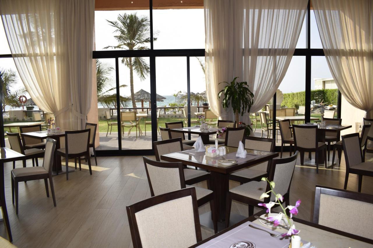 Lou'Lou'A Beach Resort Шарджа Екстериор снимка